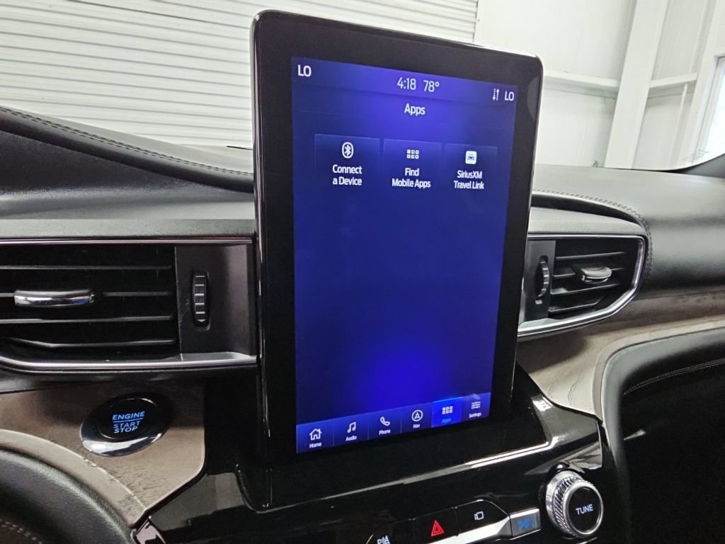 Used 2023 Ford Explorer Platinum w/ Technology Package AWD/4WD image 17
