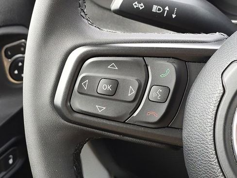 Used 2023 Jeep Gladiator Sport AWD/4WD image 34