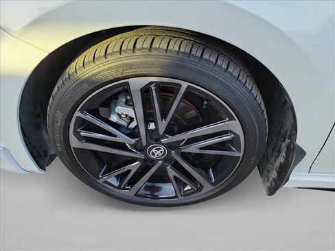 Used 2026 Toyota Camry XSE FWD image 9