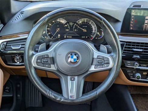 Used 2019 BMW 530i xDrive w/ Convenience Package image 20
