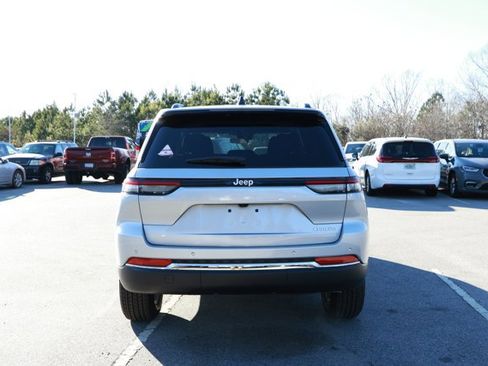 New 2025 Jeep Grand Cherokee Laredo X image 7