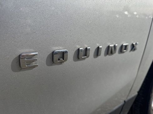 Used 2021 Chevrolet Equinox LT image 40