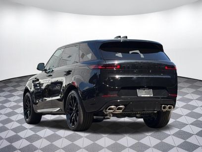 New 2026 Land Rover Range Rover Sport Dynamic SE