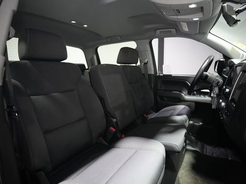 Used 2018 Chevrolet Silverado 1500 LT w/ All Star Edition image 10