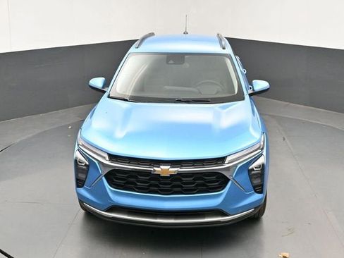 New 2026 Chevrolet Trax LT w/ Driver Confidence Package FWD image 31