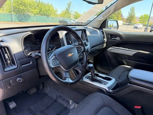Used 2020 Chevrolet Colorado LT RWD image 16