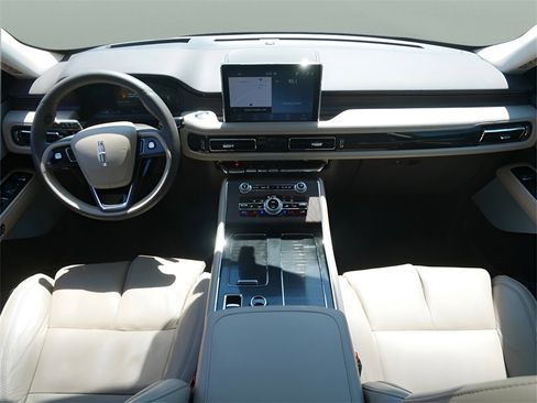 Used 2023 Lincoln Aviator Reserve w/ Equipment Group 201A image 14