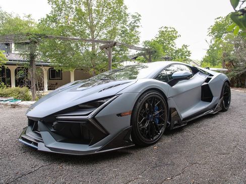 Used 2024 Lamborghini Revuelto AWD/4WD image 6