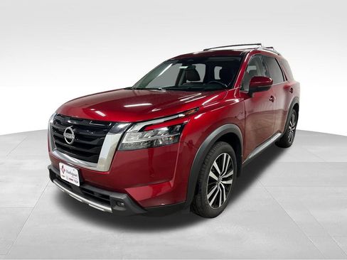 Used 2023 Nissan Pathfinder Platinum AWD/4WD image 4