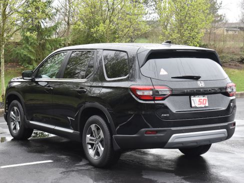 New 2025 Honda Pilot EX-L image 5