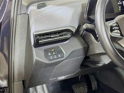 Used 2023 Volkswagen ID.4 Pro S image 8