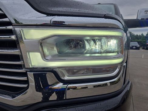 Used 2024 RAM 2500 Laramie w/ Safety Group AWD/4WD image 9
