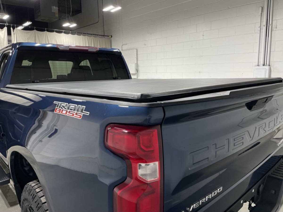 Used 2019 Chevrolet Silverado 1500 Custom Trail Boss w/ Custom Convenience Package AWD/4WD image 17