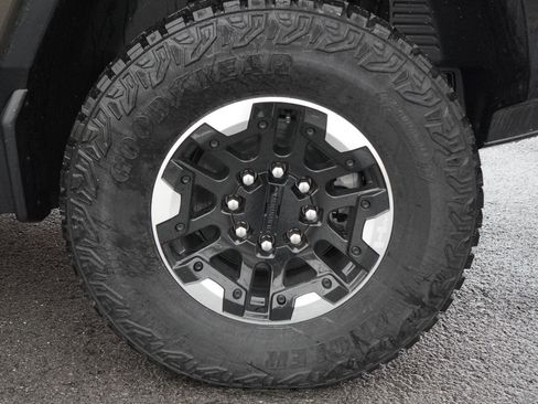 New 2024 GMC Hummer EV 2X w/ Extreme Off-Road Package image 11