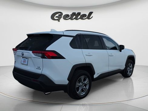Used 2024 Toyota RAV4 LE image 4