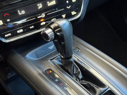 Used 2022 Honda HR-V EX-L image 16