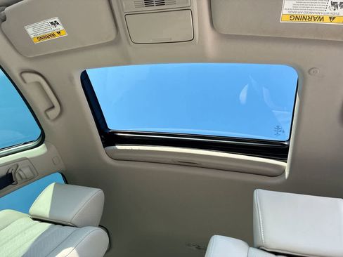 Used 2022 Honda Accord EX-L image 18