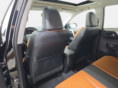 Used 2016 Toyota RAV4 Limited AWD/4WD image 12