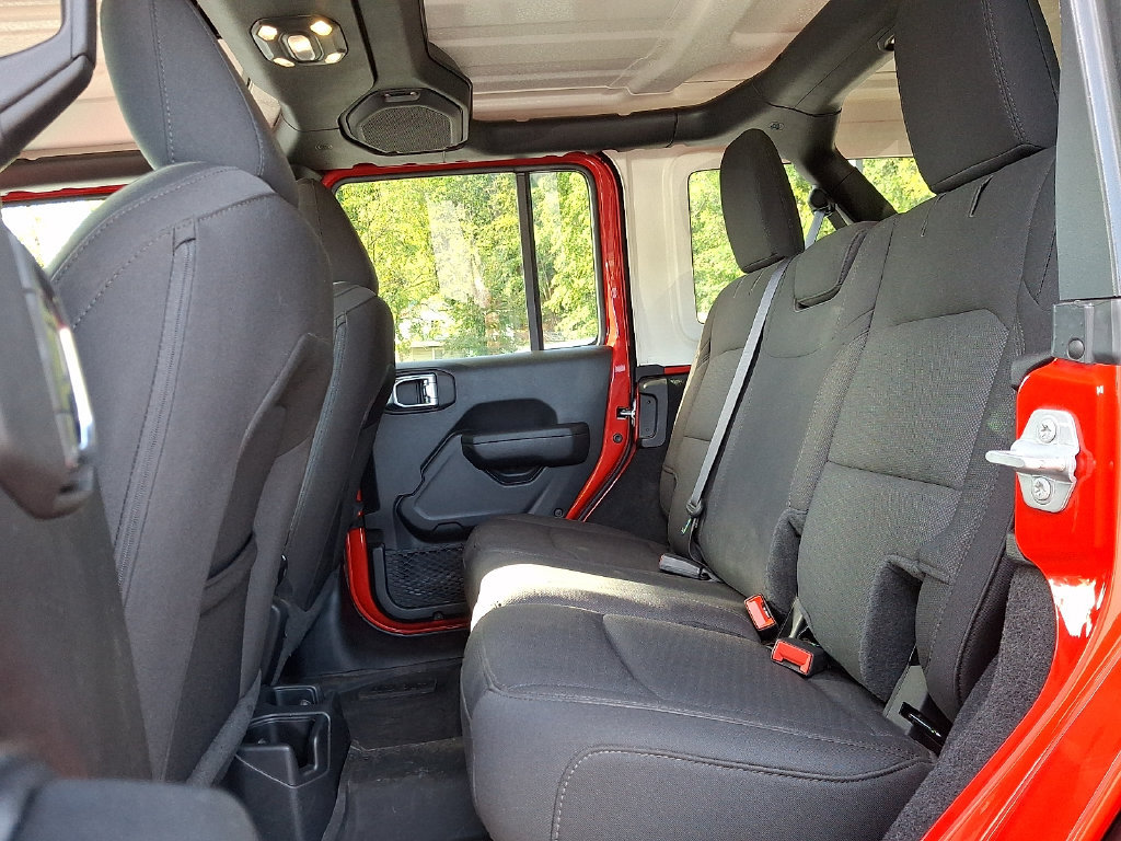 Used 2023 Jeep Wrangler Unlimited Sport AWD/4WD image 11