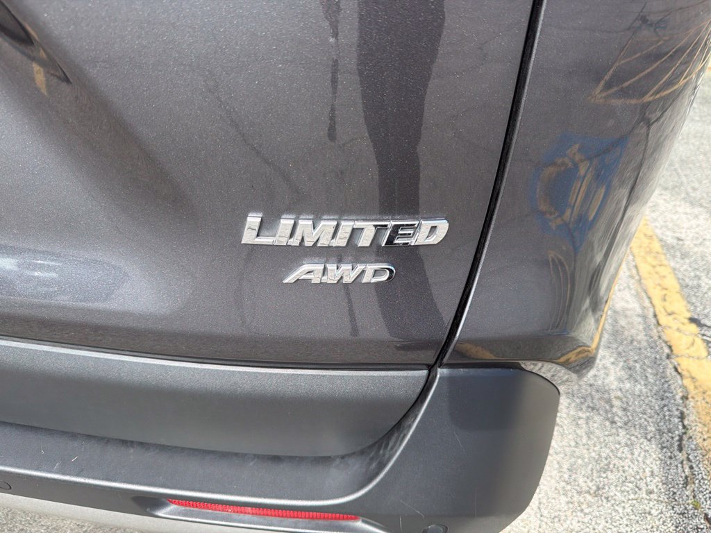 Used 2022 Toyota RAV4 Limited w/ Limited Grade Weather Package AWD/4WD image 5