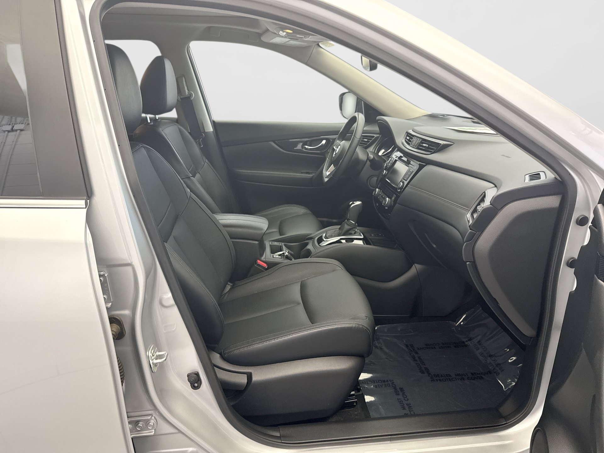 Used 2018 Nissan Rogue SL w/ Premium Package AWD/4WD image 17