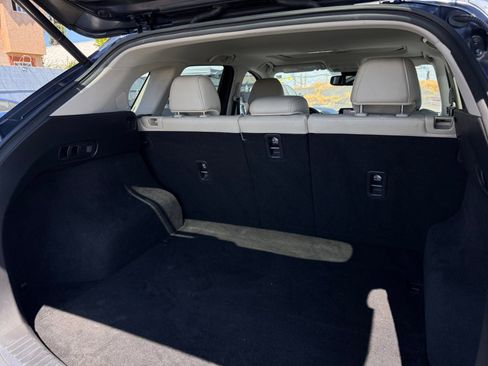 Used 2018 MAZDA CX-5 Touring w/ Preferred Equipment Package FWD image 17