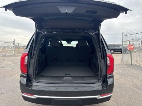 Used 2025 GMC Yukon XL Elevation w/ LPO, Get Active Package image 8