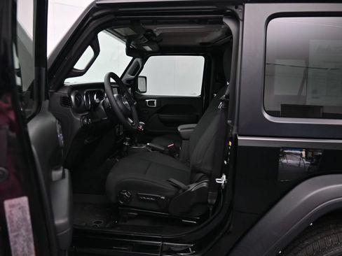 Used 2023 Jeep Wrangler Sport AWD/4WD image 21