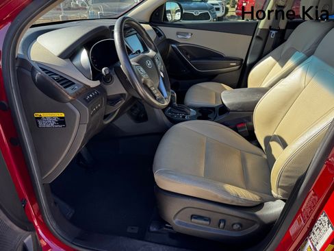 Used 2017 Hyundai Santa Fe Limited image 10