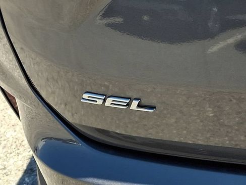 Used 2021 Ford Edge SEL AWD/4WD image 30