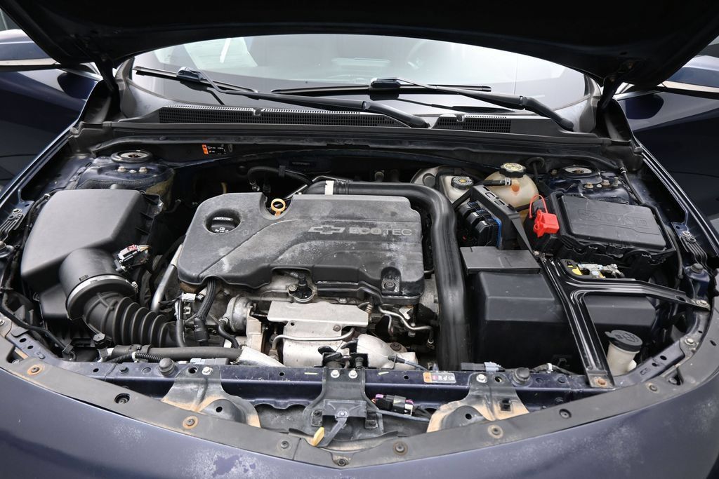 Used 2016 Chevrolet Malibu LT FWD image 25