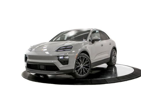 New 2026 Porsche Macan Electric RWD image 1