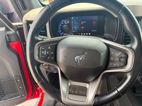 Used 2023 Ford Bronco Wildtrak AWD/4WD image 12
