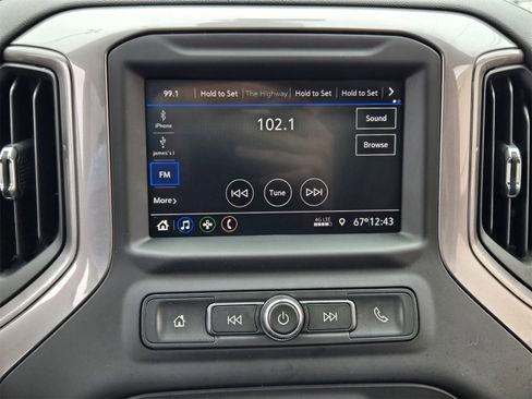 Used 2022 Chevrolet Silverado 1500 Custom w/ LPO, Blackout Package image 14