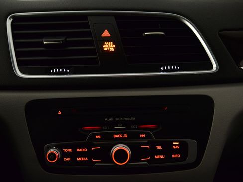 Used 2015 Audi Q3 2.0T Prestige image 27