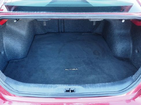 Used 2022 Nissan Altima 2.5 SV image 18