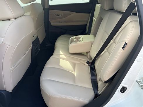 Used 2024 Nissan Murano SL image 16