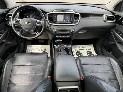 Used 2019 Kia Sorento SX w/ SX Touring Package AWD/4WD image 17