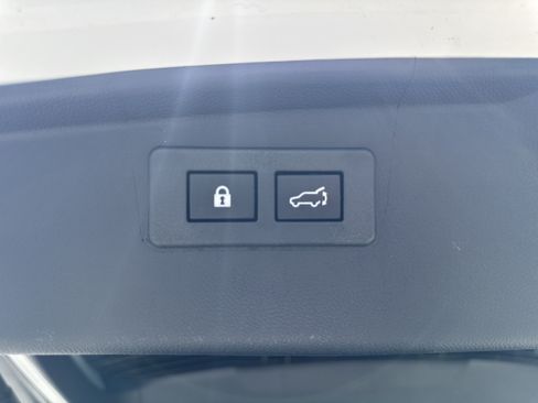 Used 2024 Subaru Outback Premium AWD/4WD image 28