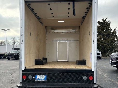 New 2024 Chevrolet Express 3500 w/ Power Convenience Package image 4