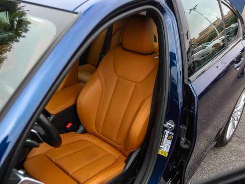 Certified 2023 BMW 330i Sedan w/ Premium Package RWD image 25