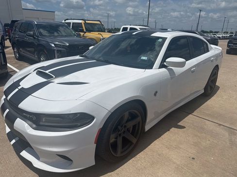 Used 2018 Dodge Charger SRT Hellcat w/ Harman/Kardon Audio Group RWD image 1