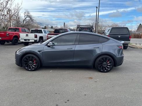 Used 2022 Tesla Model Y Performance image 2