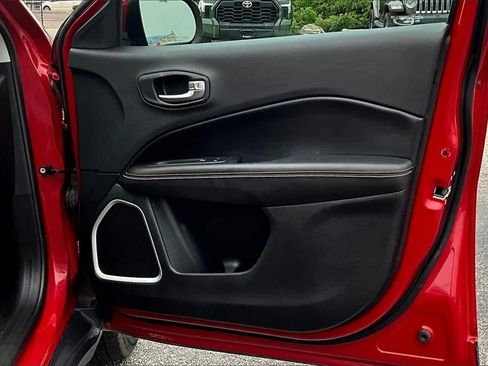 Used 2017 Jeep Compass Latitude w/ Popular Equipment Group image 22