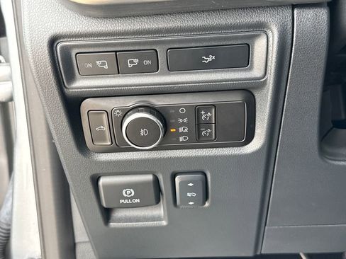Used 2023 Ford F150 Lariat RWD image 14