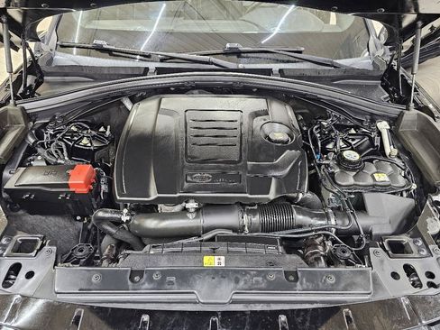 Used 2018 Land Rover Range Rover Velar R-Dynamic SE AWD/4WD image 41