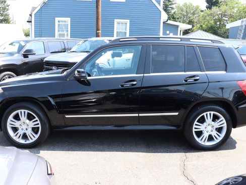 Used 2015 Mercedes-Benz GLK 350 4MATIC image 2