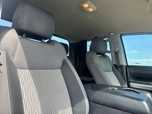 Used 2017 Toyota Tundra SR5 w/ SR5 Upgrade Package RWD image 27