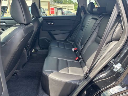 Used 2026 Nissan Rogue SL FWD image 27