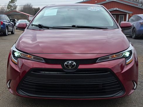 Used 2025 Toyota Corolla LE image 9